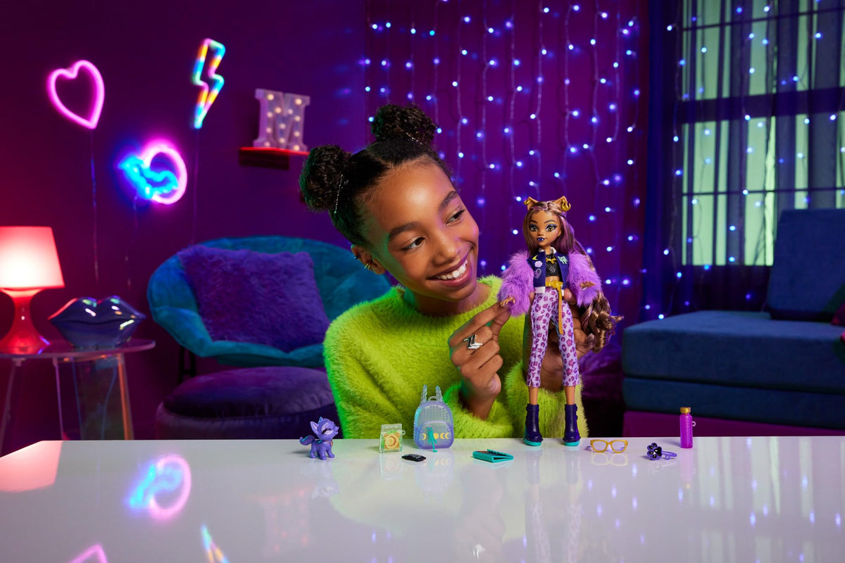 Clawdeen Wolf Doll I108819