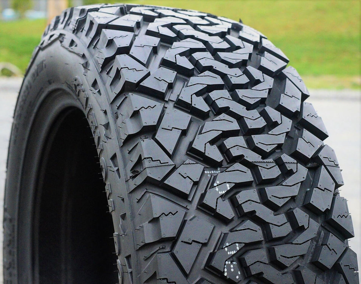 4 x LT275/60R20 Tires N448678