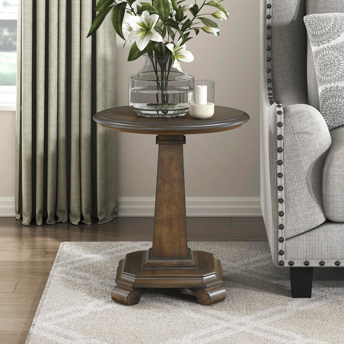 22" Round Wood End Table D72461