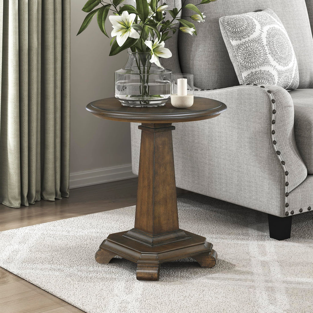 22" Round Wood End Table D72461