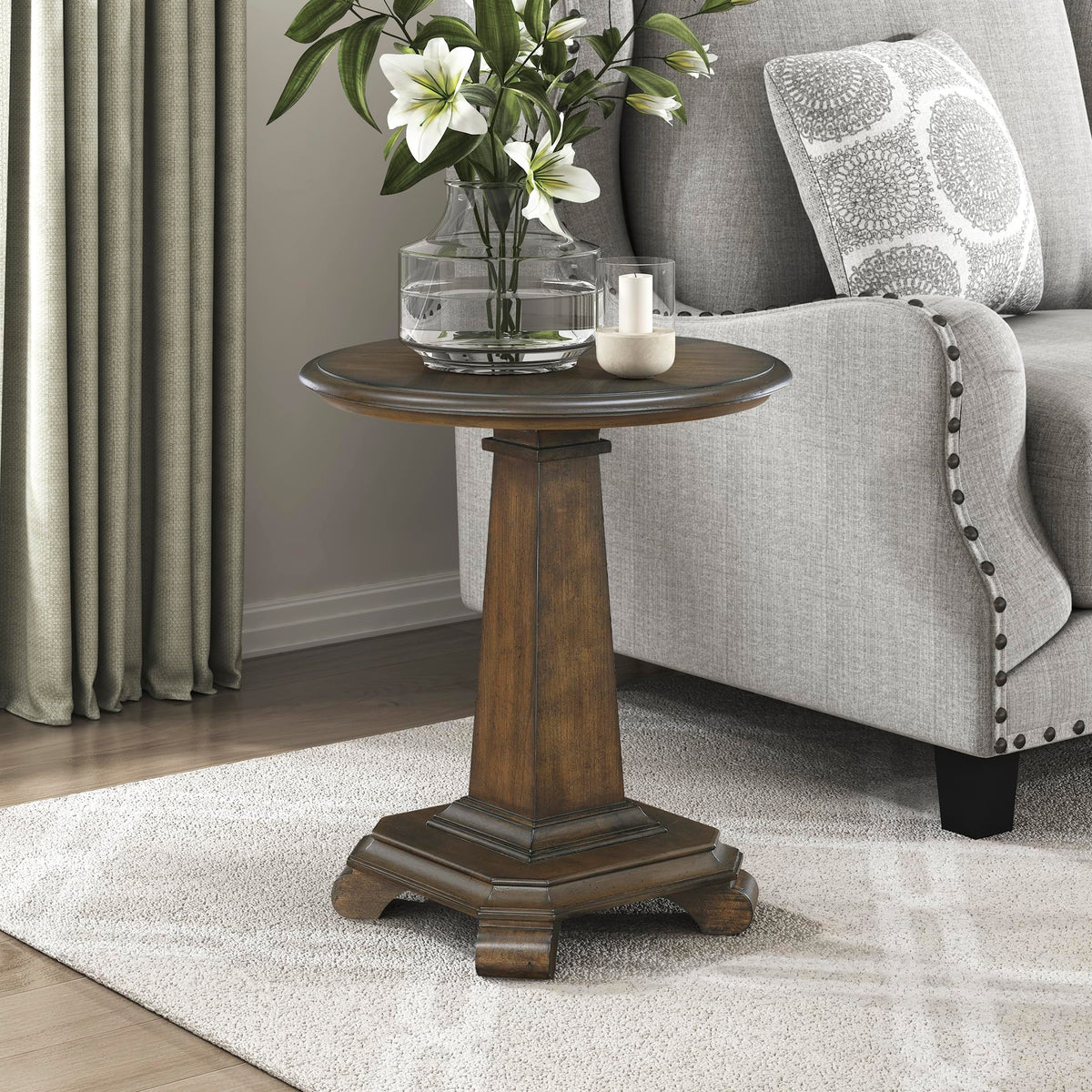 22" Round Wood End Table D72461